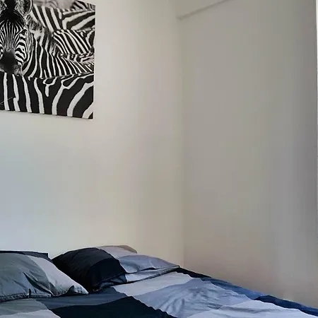 Belle De Main Apartment
